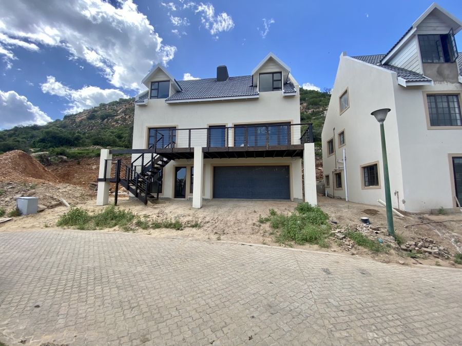 4 Bedroom Property for Sale in Vakansieplaas Western Cape